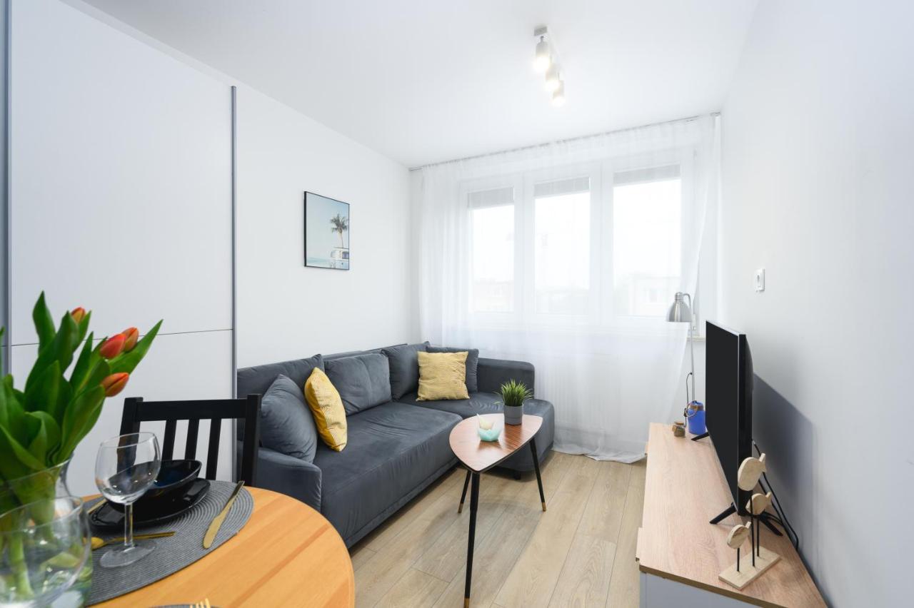 Apartament Blue Brzezno Prostywynajem Gdansk Brzeznoアパートメント エクステリア 写真
