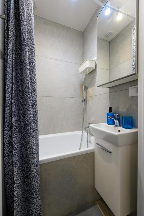 Apartament Blue Brzezno Prostywynajem Gdansk Brzeznoアパートメント エクステリア 写真
