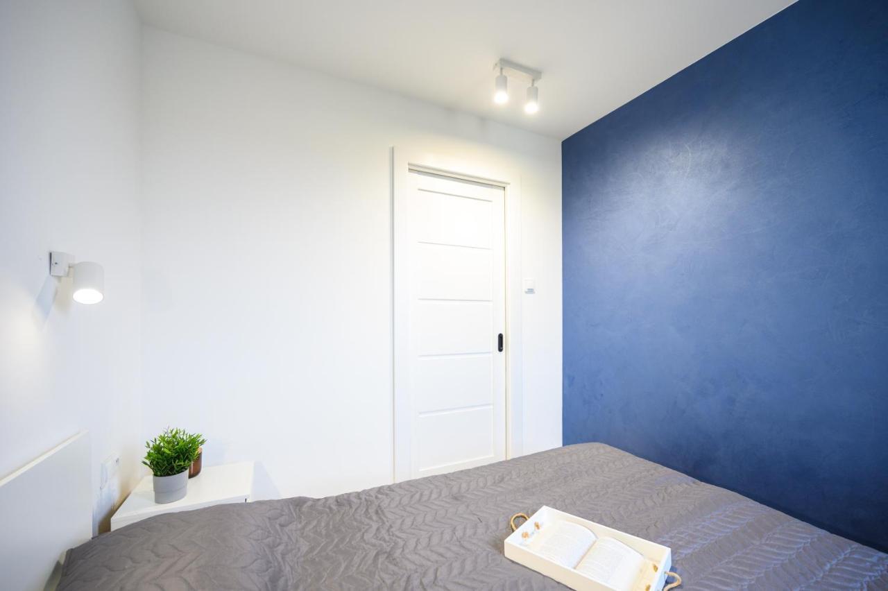Apartament Blue Brzezno Prostywynajem Gdansk Brzeznoアパートメント エクステリア 写真